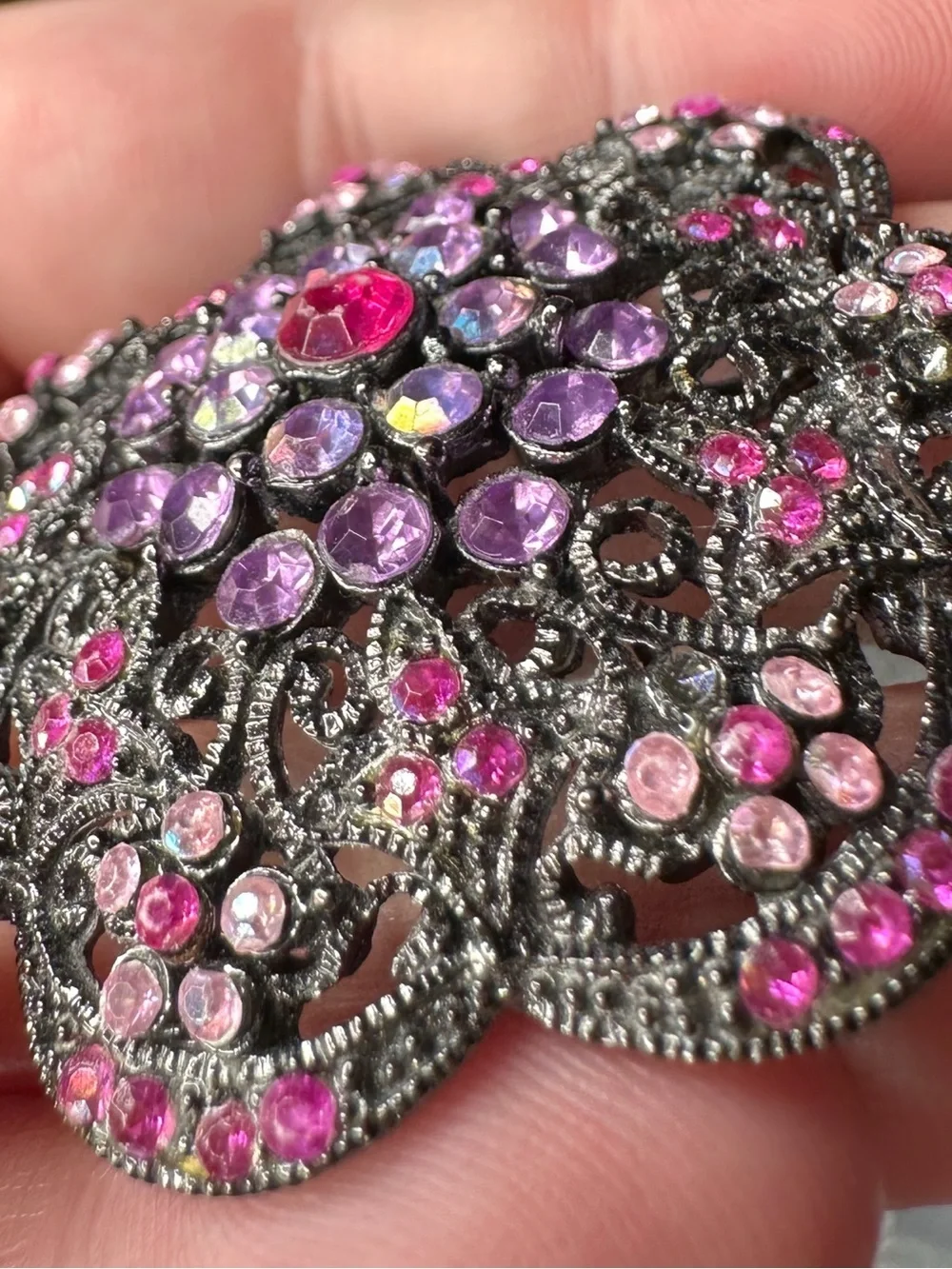 5/$25 😻 Vintage-Inspired Purple & Pink Crystal Flower Brooch